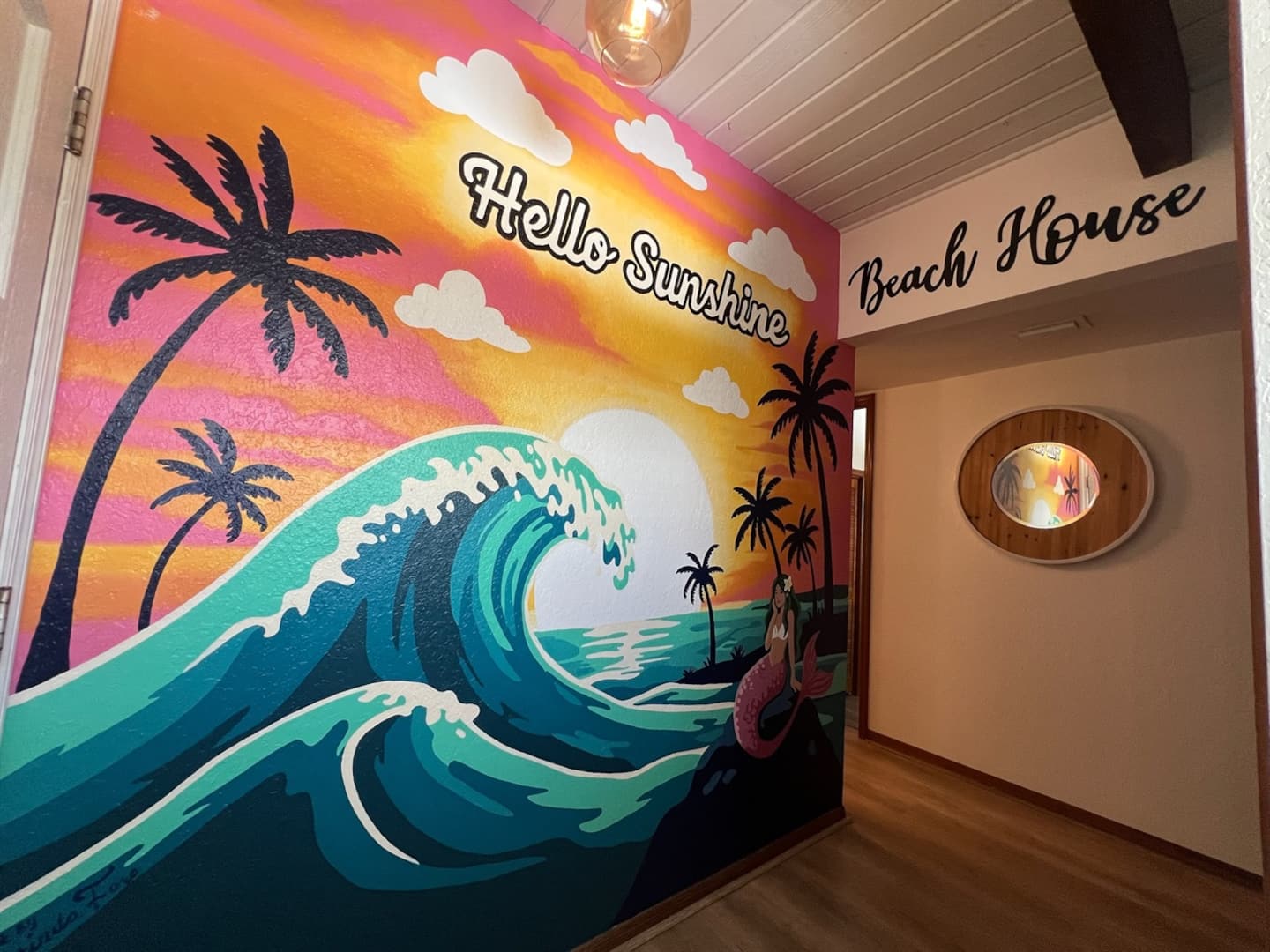 Hello Sunshine mural entry