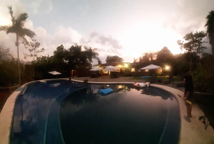 Casa Vacacional Familiar O De Amigos - Cuernavaca