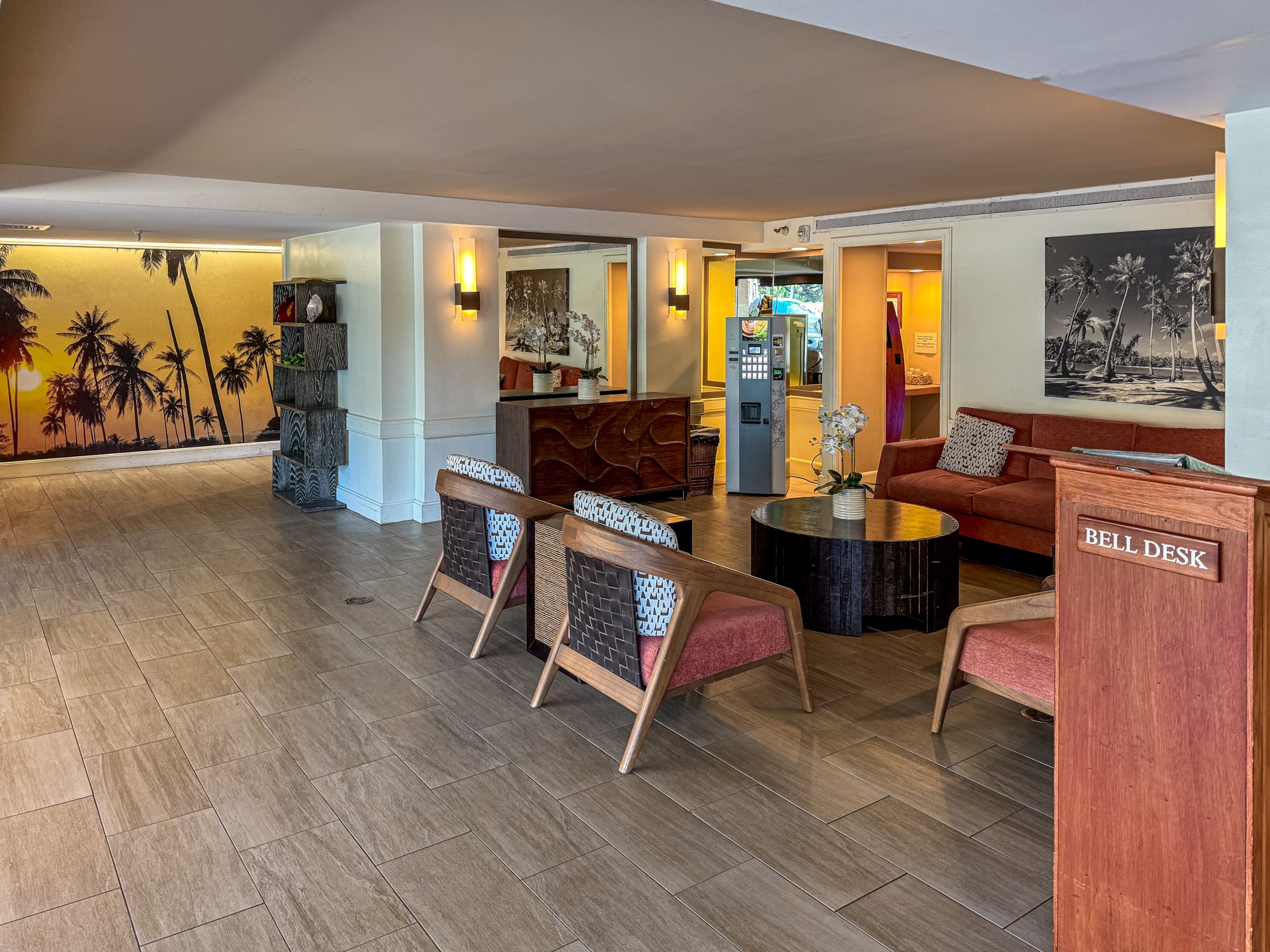 Renovated Studio, Steps to Waikiki Beach, Parking - Image 26