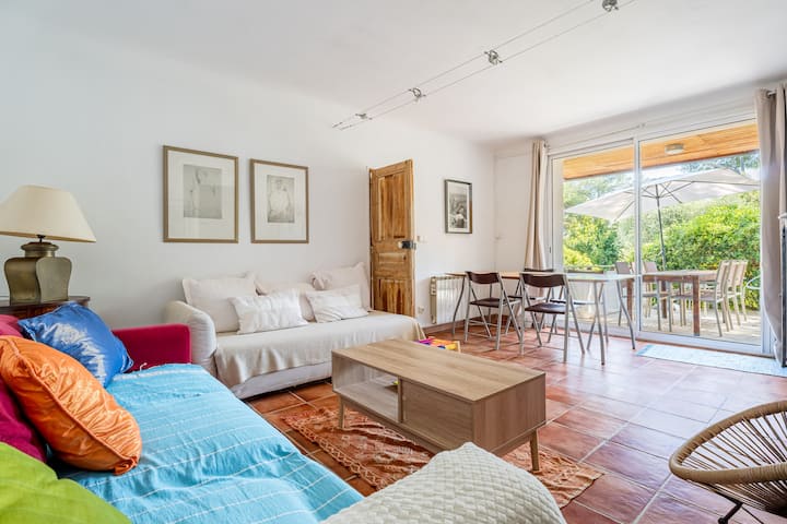 Bas De Villa Avec Piscine Au Frais Et Au Calme - Cassis