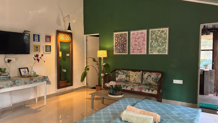 Hidden Tropical Stay In Calangute - Close To Beach - Goa