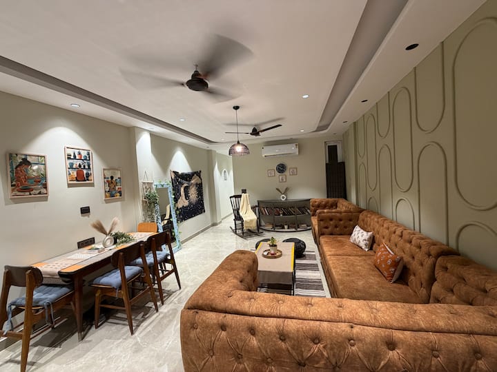 Aesthetic| 2bhk| Lajpat Nagar| Light & Airy Vibe - New Delhi