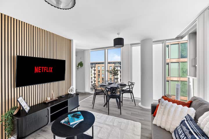 Beautiful Flat @ The Hub • City Centre • Parking - ミルトン・ケインズ