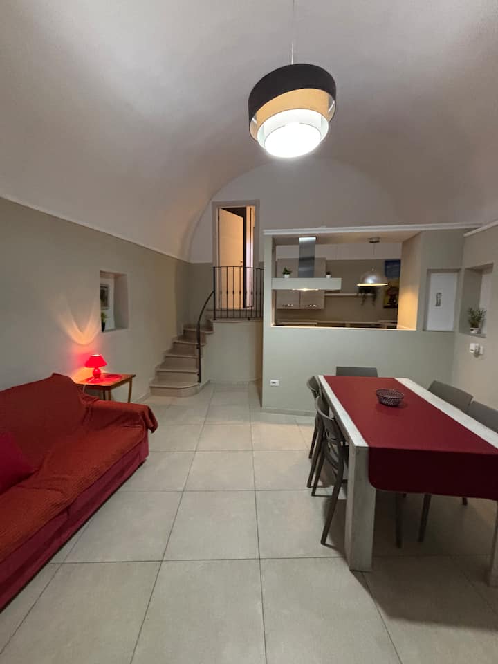 Damy House 1 Appartamento Indipendente Open Space - Monte Sant'Angelo