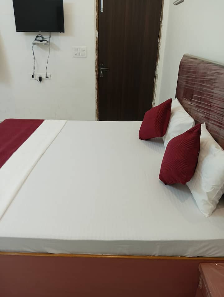 Serenity Inn (Meena Villa) - Gorakhpur
