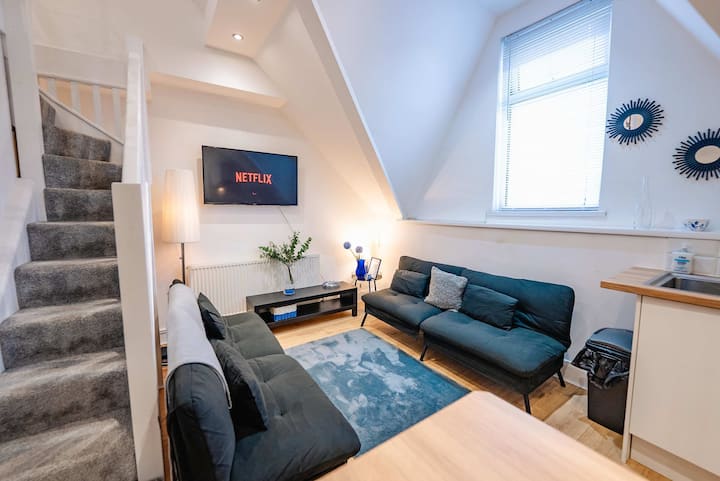 2br Luxury Duplex Apartment W/ Free Parking - Cardiff
