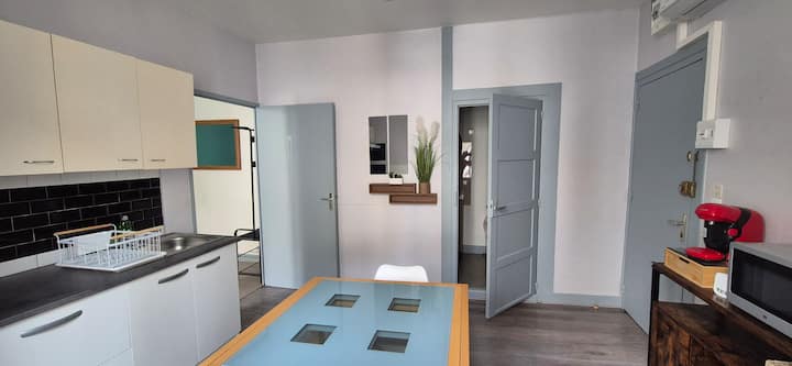 T1 Cosy Centre Périgueux Climatisé • 2 Pers - Ibis budget Périgueux