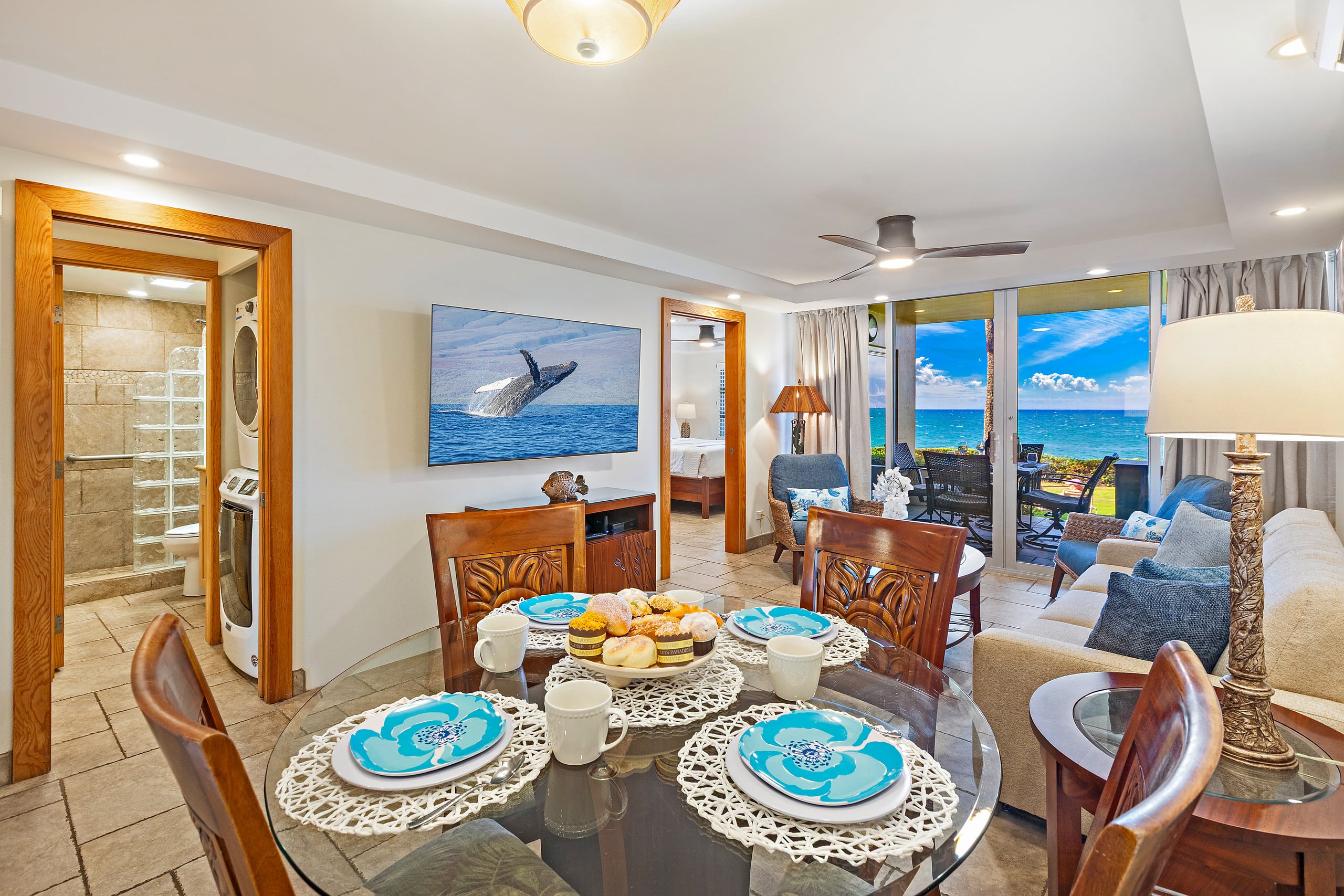 OCEANFRONT Luxury Condo *180° SWEEPING Ocean Views - Image 13