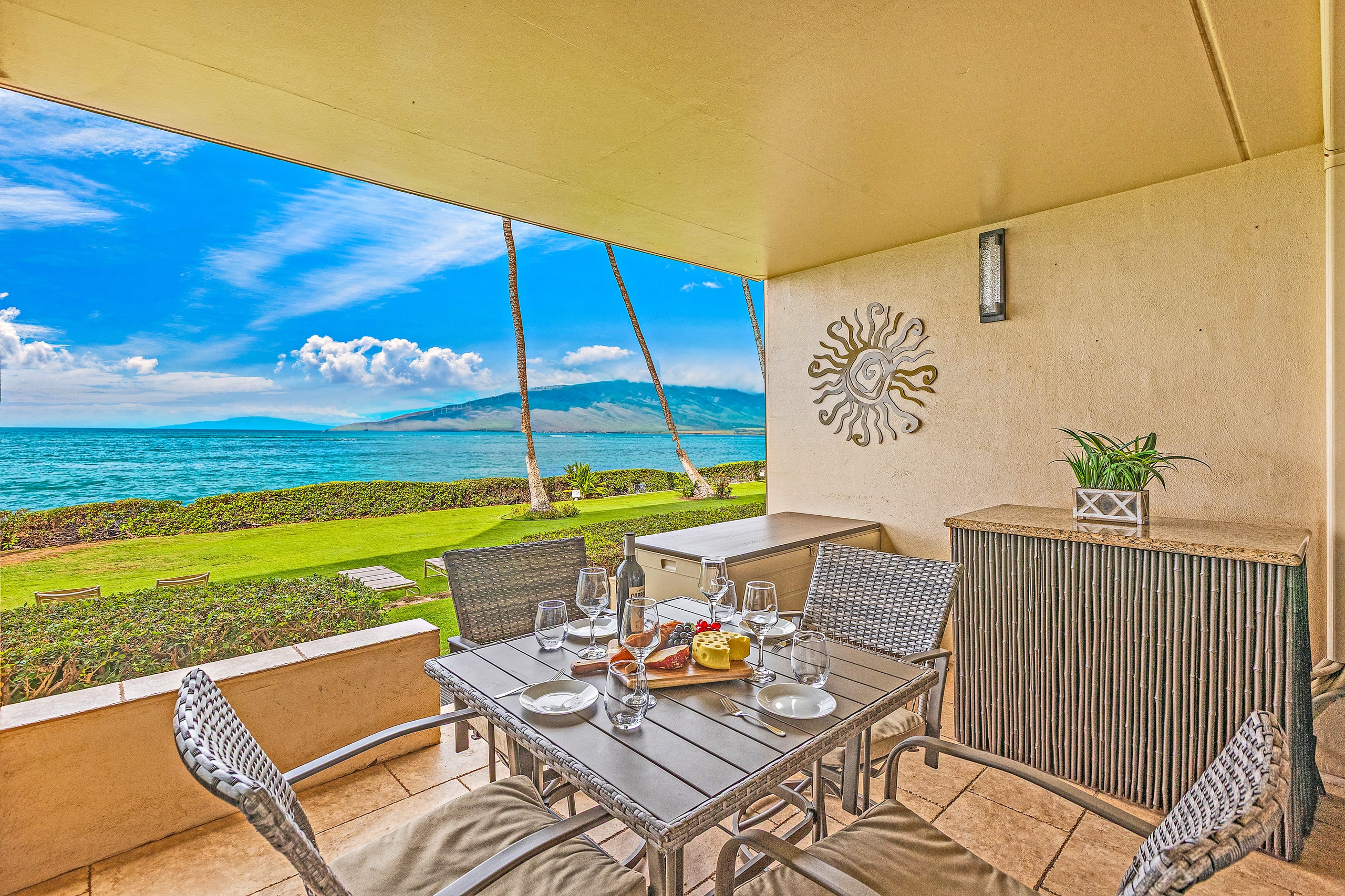 OCEANFRONT Luxury Condo *180° SWEEPING Ocean Views - Image 31