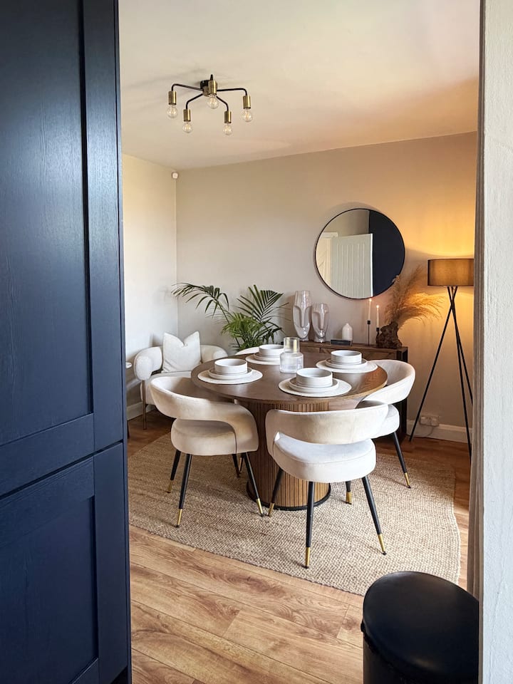 Private, Cosy Bedroom In A Modern Home - Doncaster