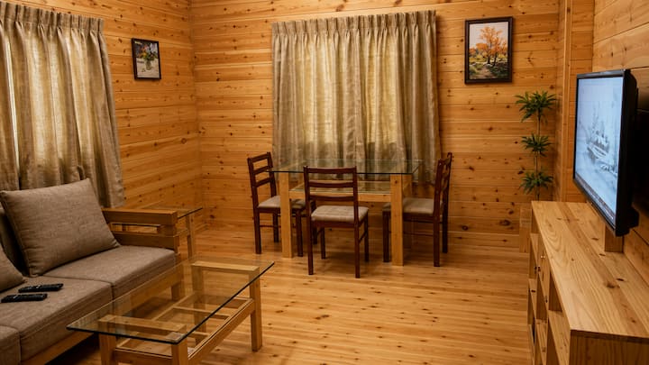 Rustic Getaway I Cozy Wooden Cottage - No.1 - Kodaikanal