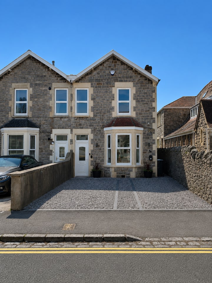 2 Bedroom House | Sleeps 5-6 | Ev Charger - Weston-super-Mare