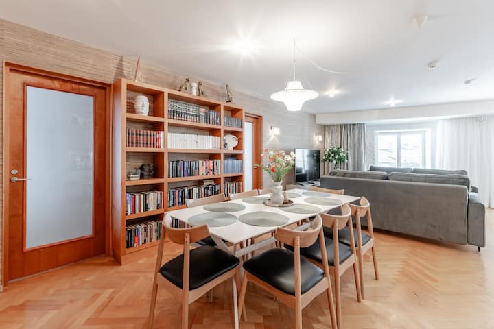 Library Apartment - Sauna - Fireplace - 3br - Észtország