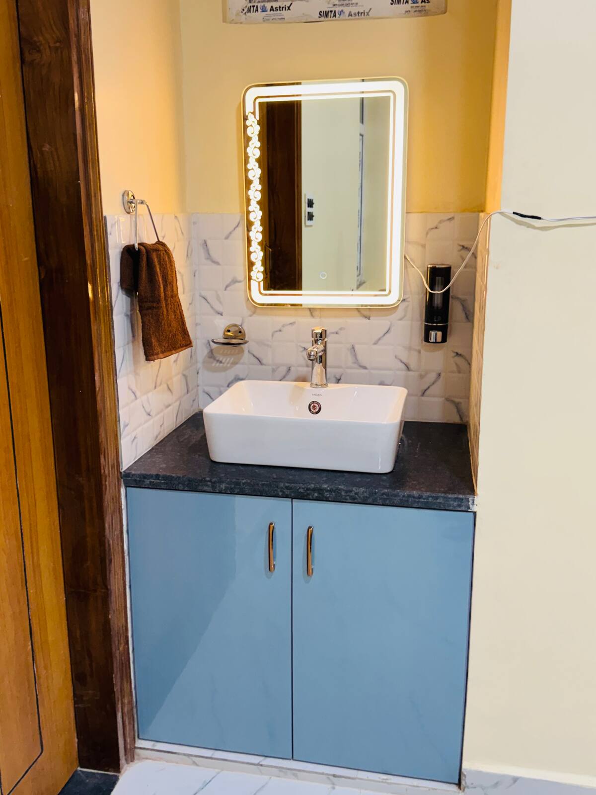 Black Beauty Bathroom