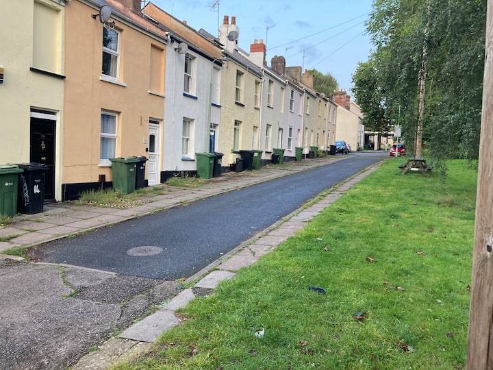 Character 3 Bedroom House In Central Exeter. - Exeter