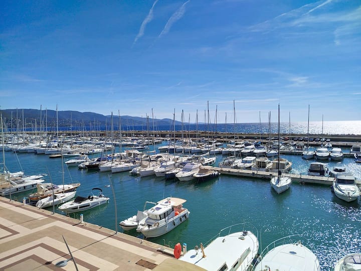 Studio Climatisé Vue Mer - 4 Pers. - Bormes-les-Mimosas