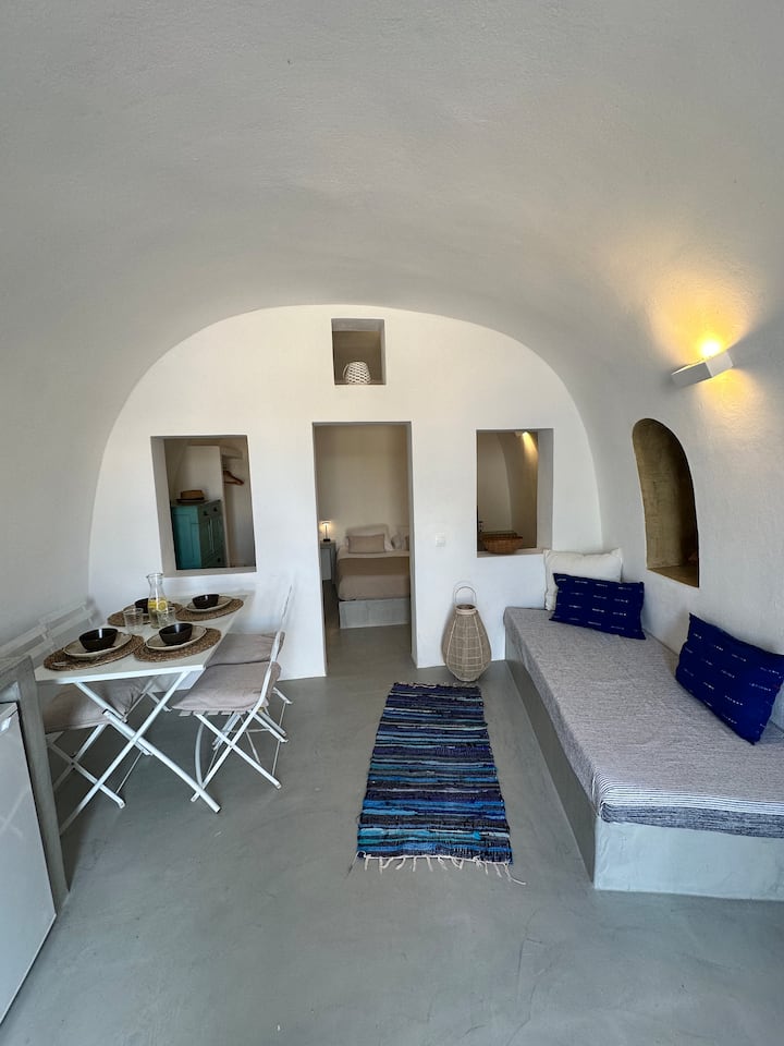 Charming Cave House In Finikia, Santorini - Santorini