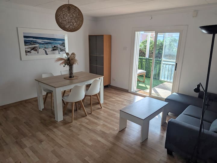 Ruhige Wohnung Mit Balkon - Castelldefels