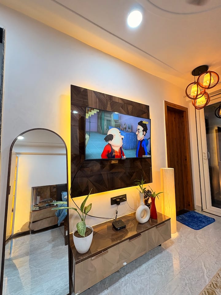 “Instastay” Studio Golf Course Road Gurgaon Stay - Gurgaon