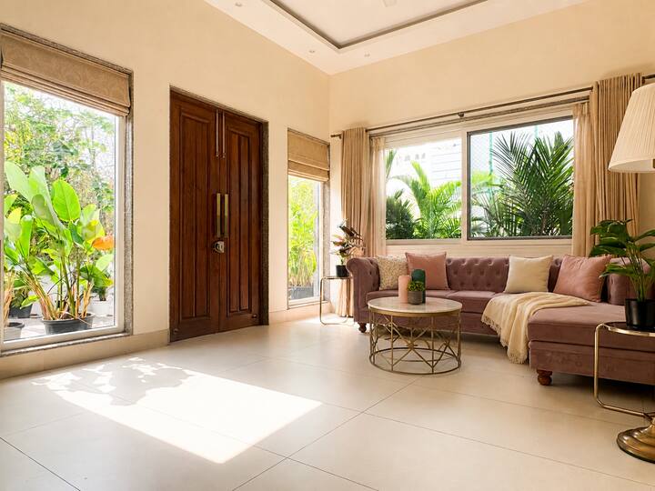 Living room image 2