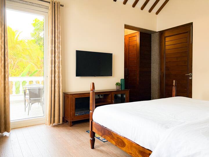 Bedroom 1 image 3