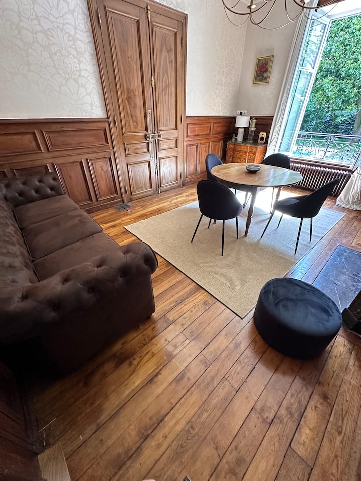 Villa 5* 13/15 Pers. Vichy Centre Avec Piscine - Bellerive-sur-Allier