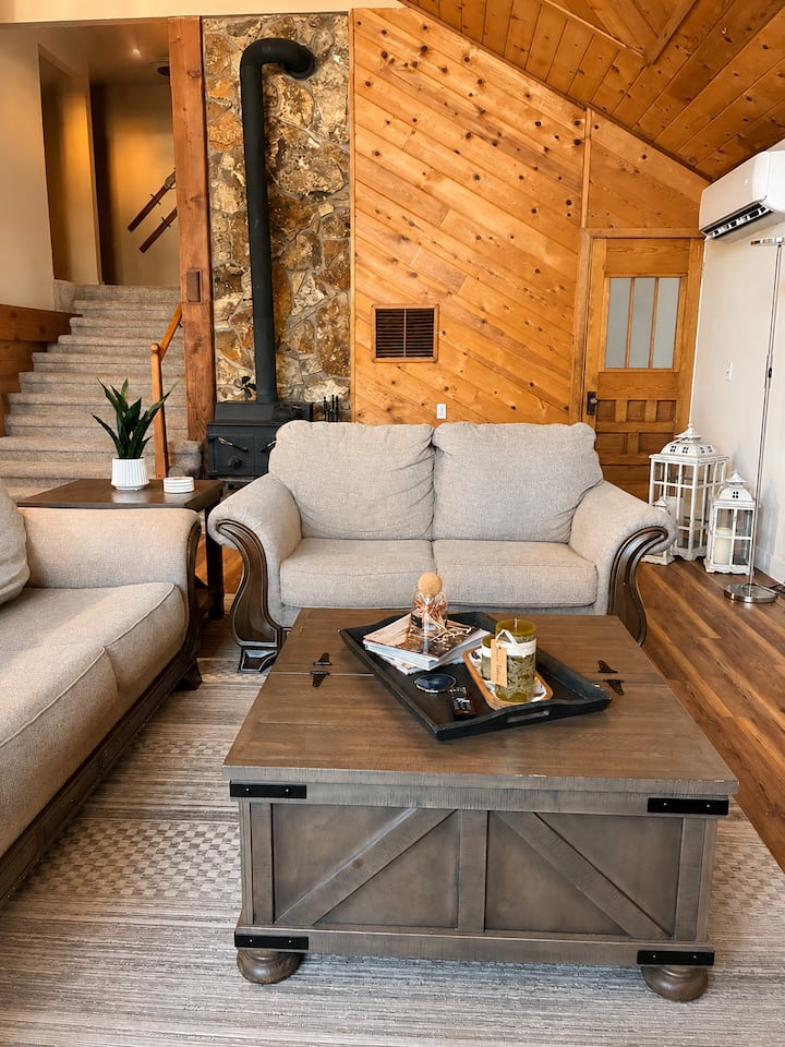 Pine Way Chalet - Chester, CA
