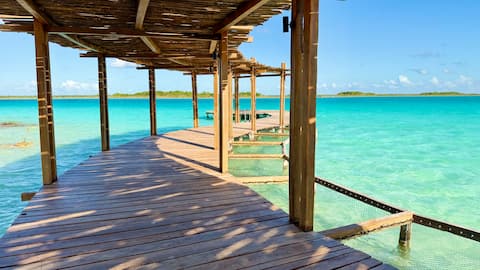 Popular Airbnb listing: Family apartment/private roof pool/jungle/lagoon in Othón P. Blanco