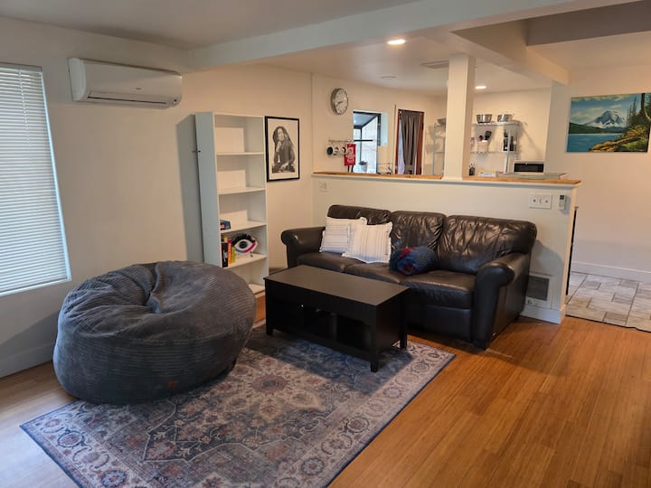 Little Suite Sounds - Shoreline, WA