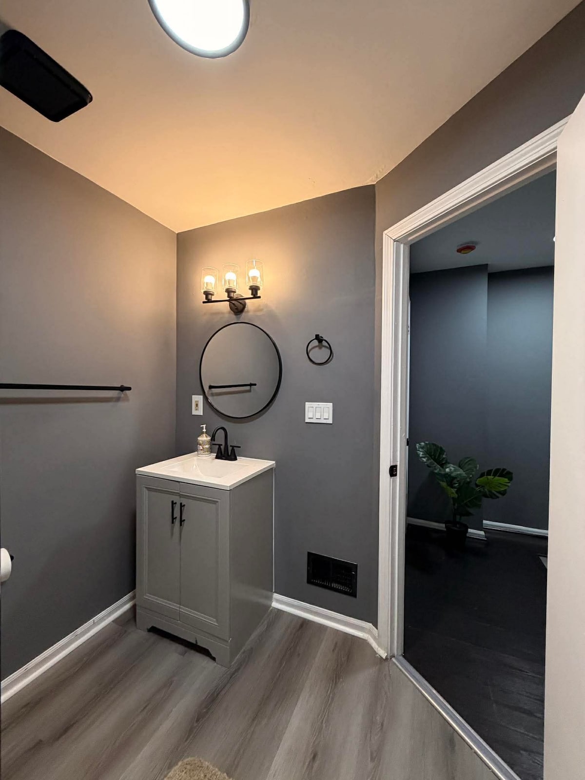 Cozy South Philly Home
