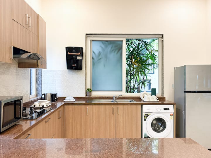 Full kitchen image 3