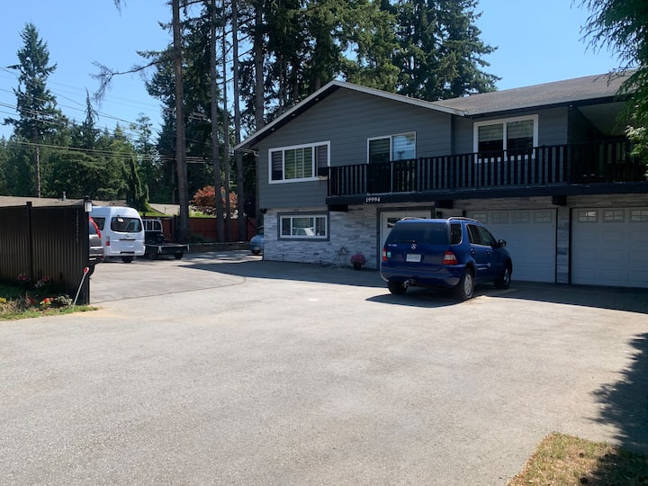 2 Bed Room House In Brookswood Langley Bc - Langley