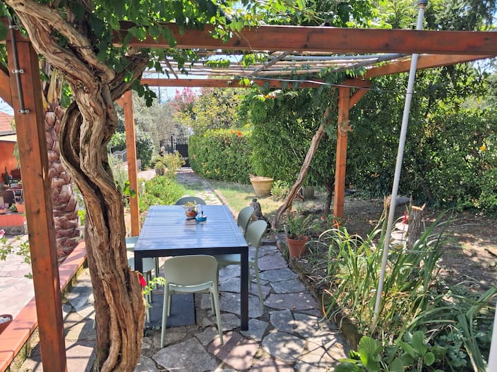 Meravigliosa Casa Con Giardino - Sarzana