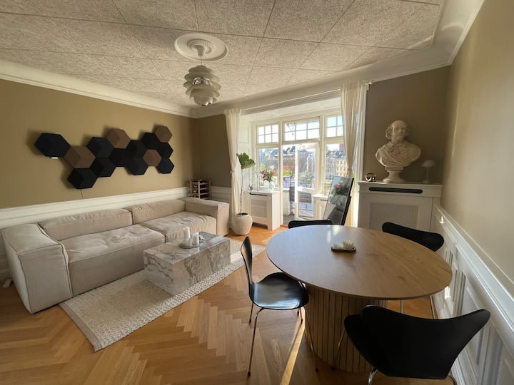 Moderne Lejlighed Med God Udsigt - Aarhus