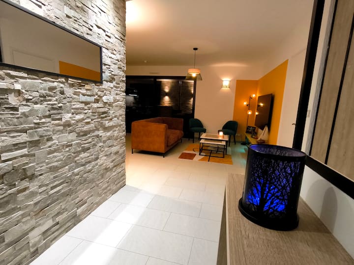 Maison Contemporaine Pour Couple
Proche Puy Du Fou - Les Herbiers