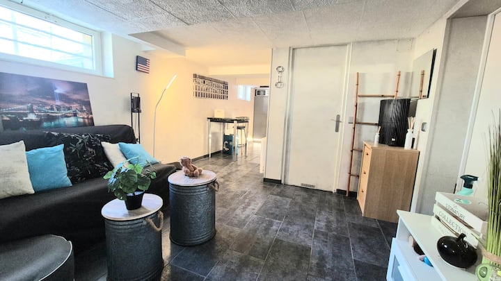 Appartement Au Rez-de-chaussée D'une Maison - Touques