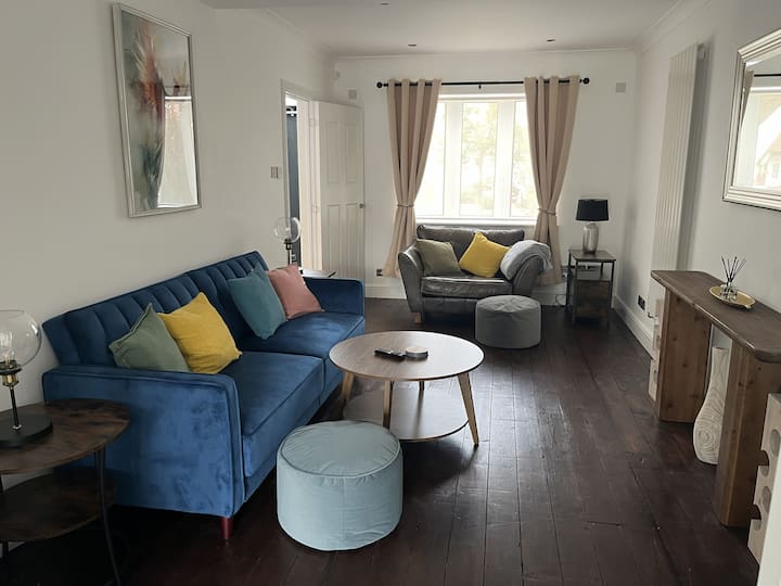 Phoenix House - Comfort With A Hint Of Luxury! - Uxbridge