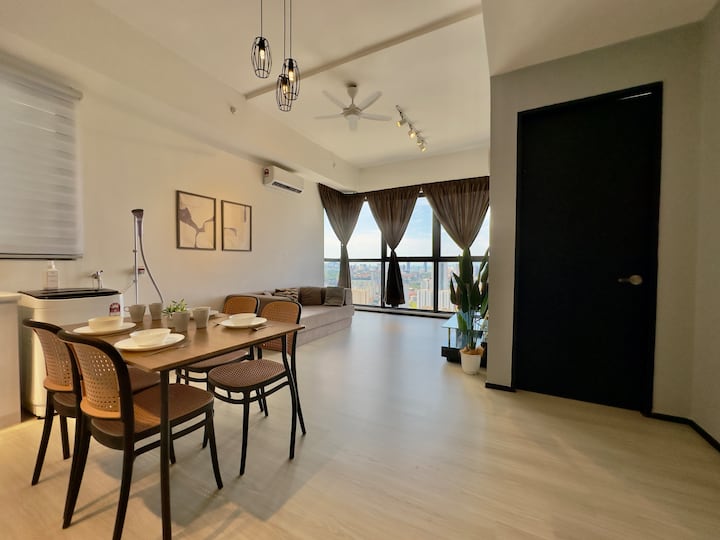 Georgetown City Skyline Seaview Urban Suites. - ペナン