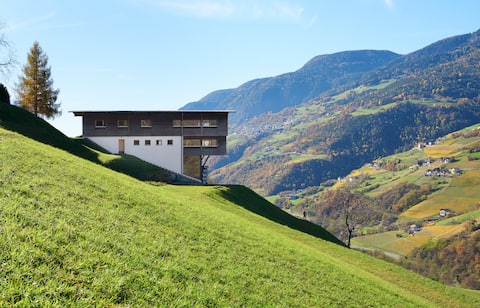 Top Airbnb: La Fundneyt art & guesthouse in Lajen