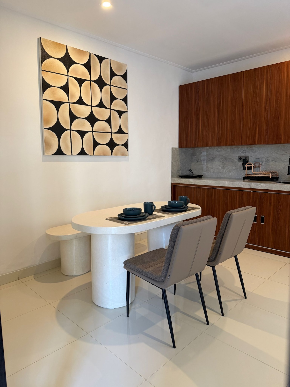 Rental unit in South Kuta · 1 bedroom · 1 bed · 1 bath, comparable Airbnb