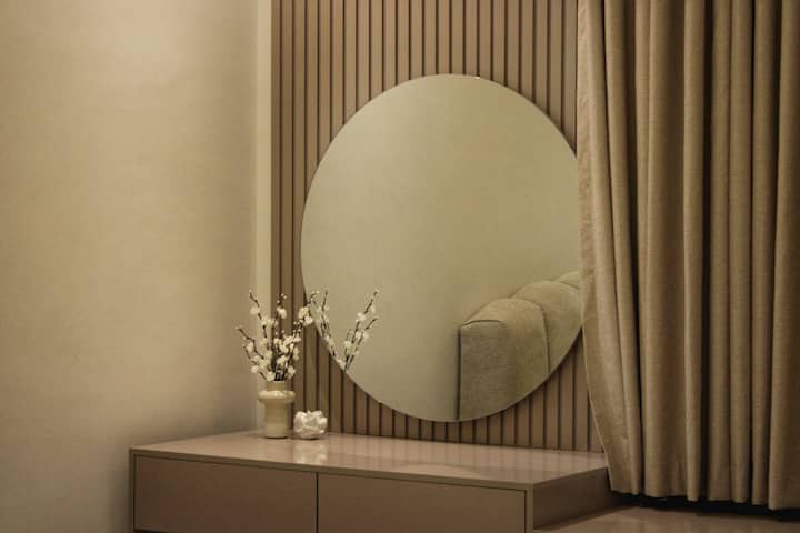 Spacious 3br 85"tv Private Parking | Eazycozy - Riyadh