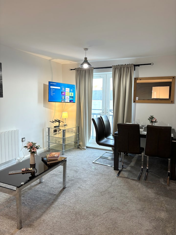 Central Two Bed - Bearwood Apartment - Birmingham