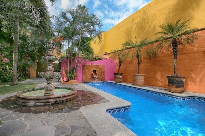 Casa Sorpresa, A Una Cuadra De La Playa. - Sayulita