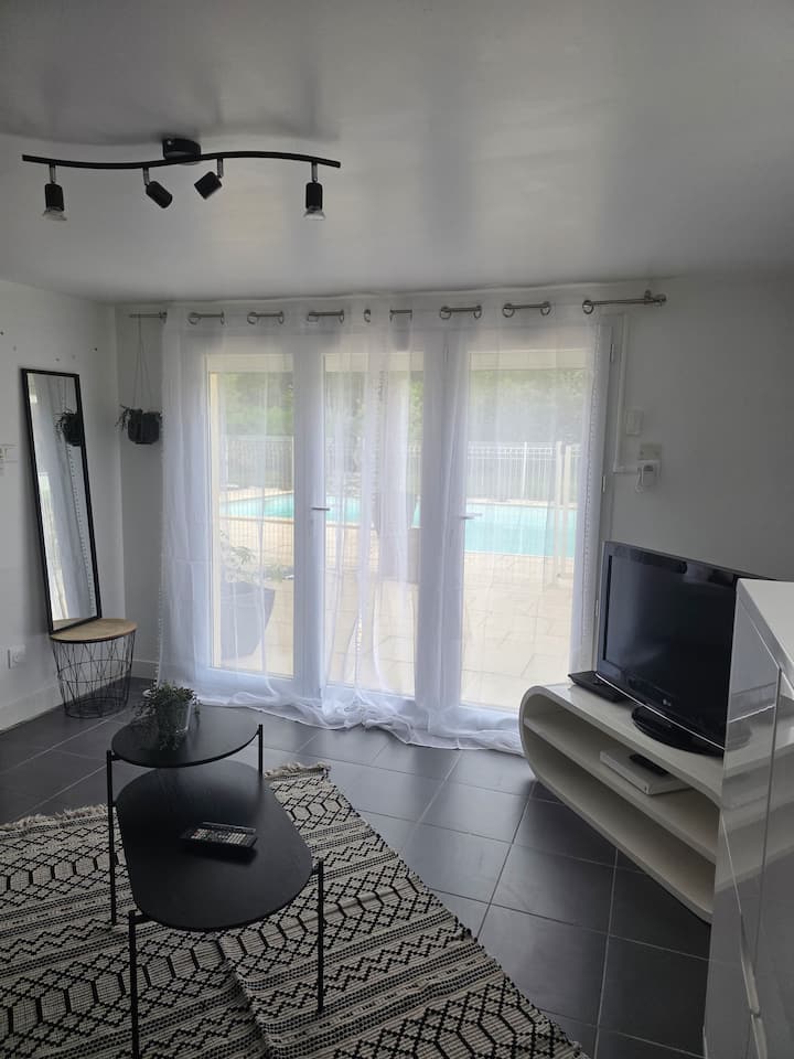 Petite Maisonnette Avec Accés Piscine. - Montauban