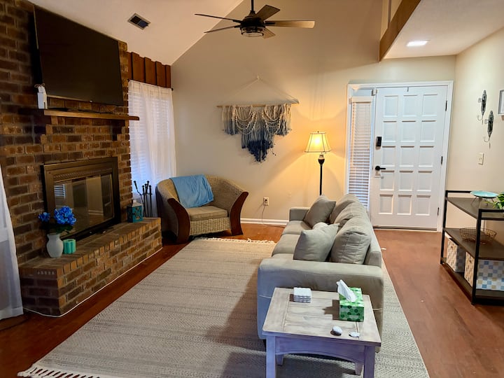 Coastal Cottage, Child-friendly Near Charleston - Goose Creek