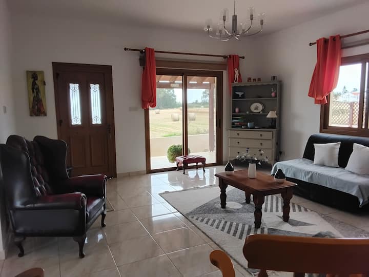 Idyllic Views In Peaceful Surroundings - キプロス