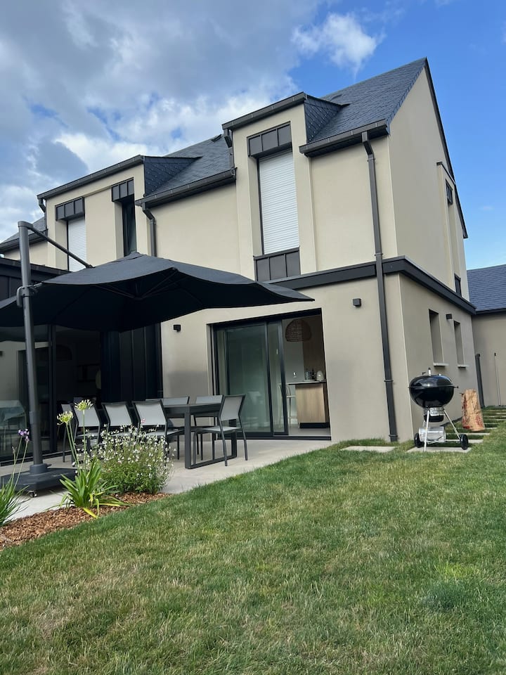 Maison Familiale • Jardin & Terrasse • 10 Pers - Saint-Lunaire