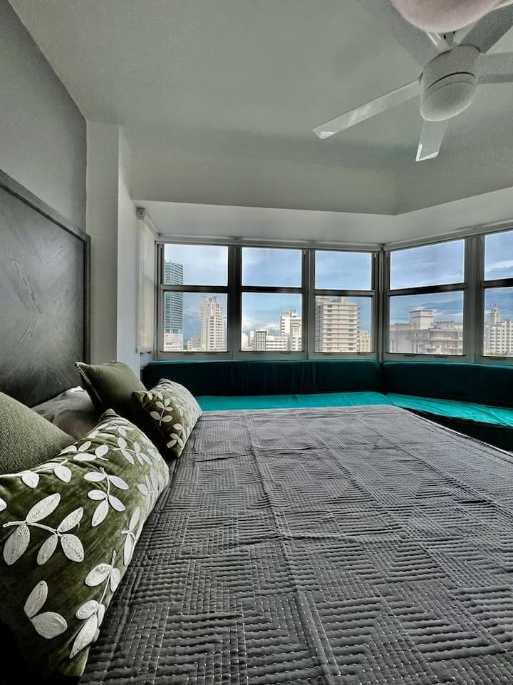 1 St. Amazing Apt. South Beach - South Beach, FL