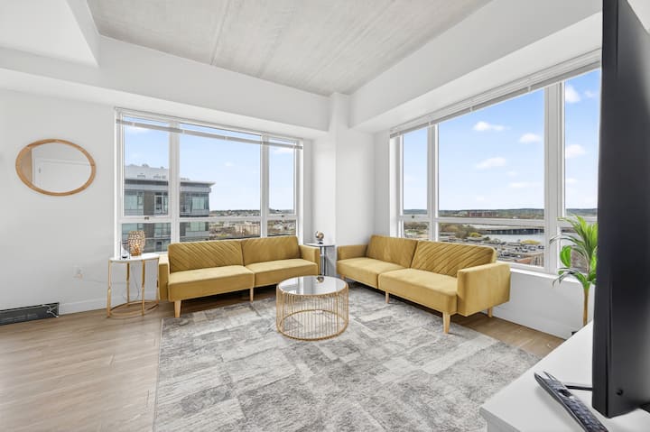Stunning Modern 2br 2ba|kind Bed| Assembly Square - Boston, MA