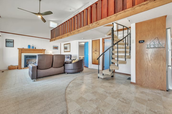 Waterfront Home Near Millers Bay - Okoboji, IA